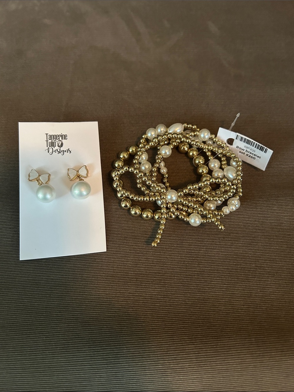 “Pearl” earring and beaded bracelet set
